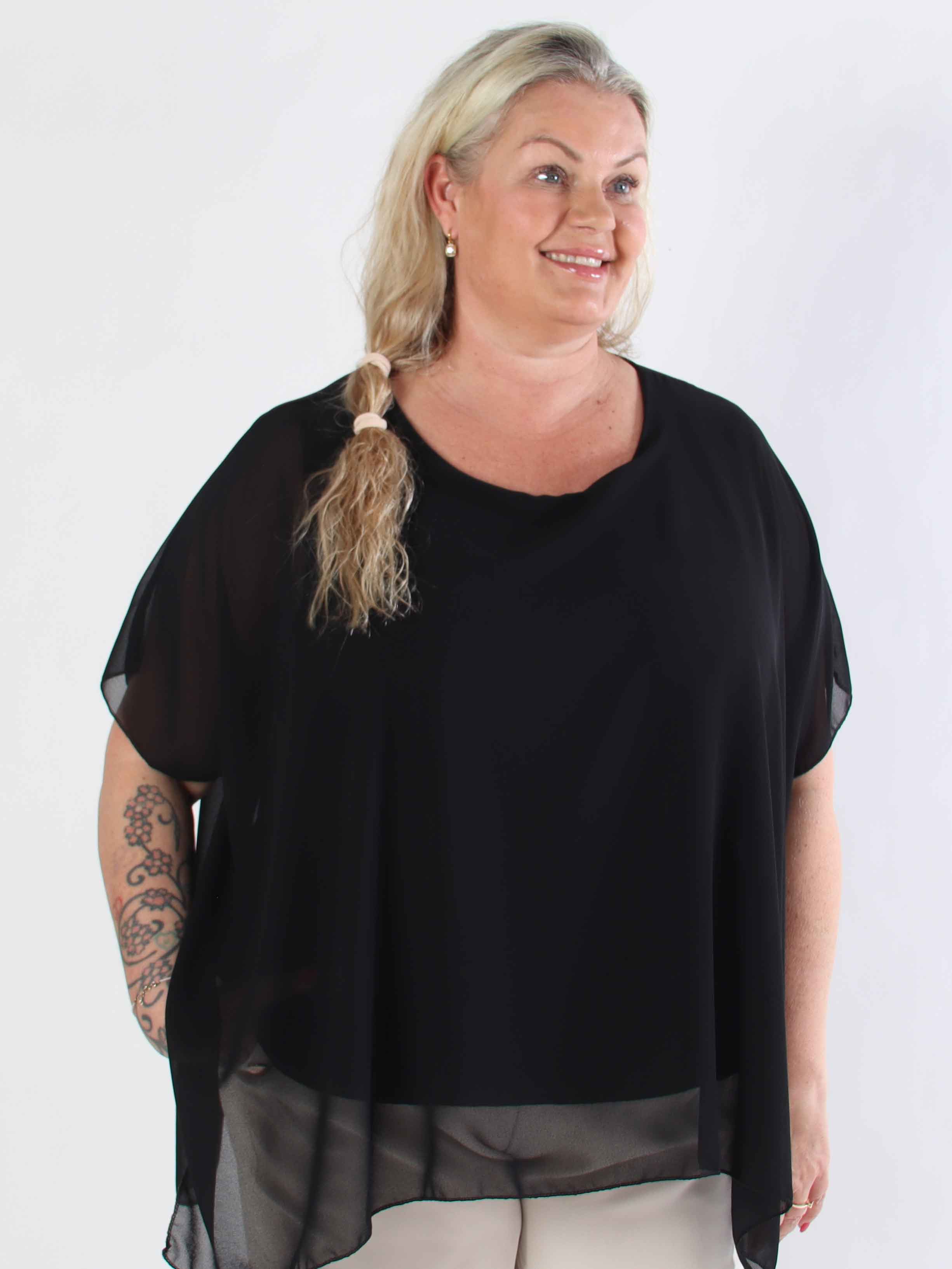Mirabella Plain Shirt - Söt tunika i plusstorlek med löst chiffonglager